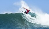 Mick Fanning (AUS), reigning three-time ASP World Champion, blasting at the Quiksilver Pro France