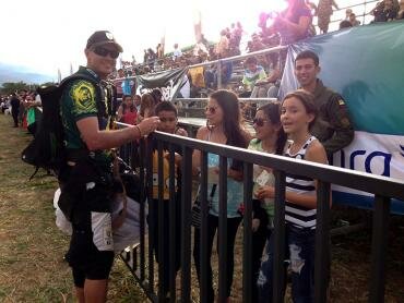 Chris handing out autographs in Cali