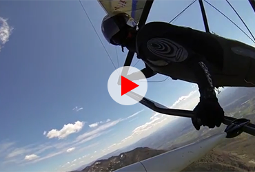 Video: Epic Hang Gliding (Flying high in the snow mountains)