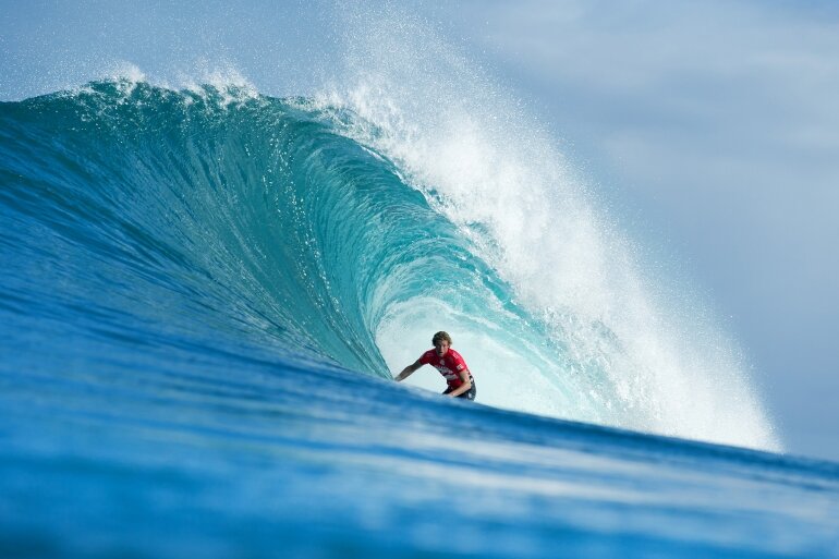 John John Florence (HAW) netted the day's highest two-wave heat total.
