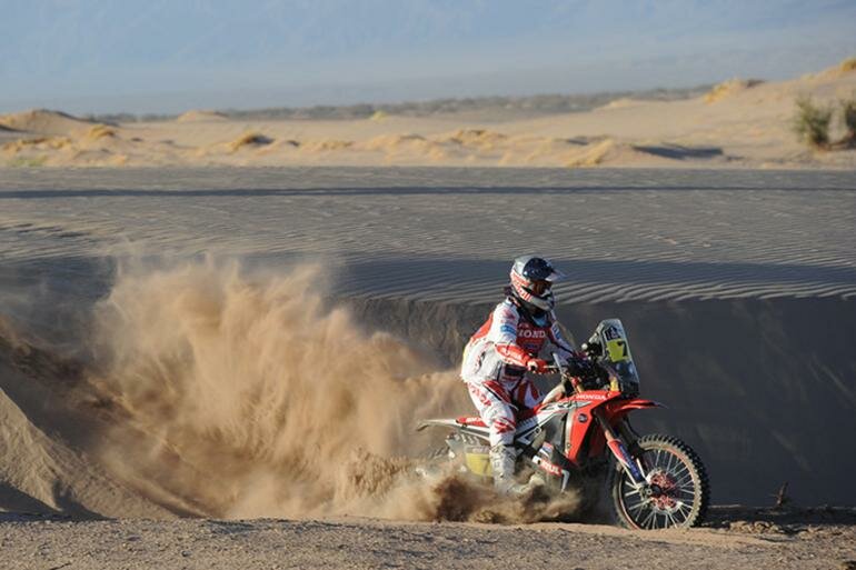 DAKAR RALLY UPDATE: Helder Rodrigues takes fourth place in a shortened stage