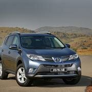 Comparing the range-topping Toyota RAV4 and Subaru Forester do it now, doitnow, do it now magazine, car reviews, Subaru Forester, Toyota RAV4, Francois Steyn, STi
